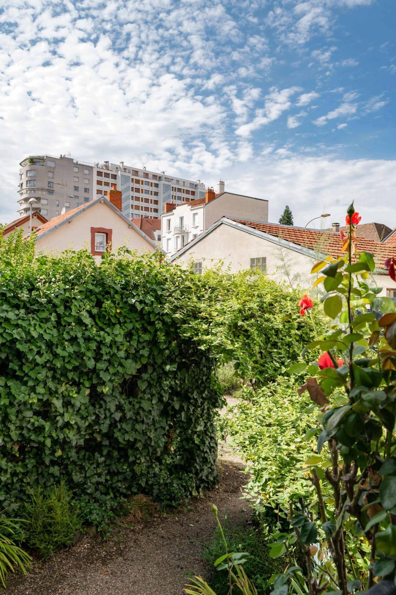 Le Vizier - Appartement Design Avec Parking En Centre Ville Виши Экстерьер фото